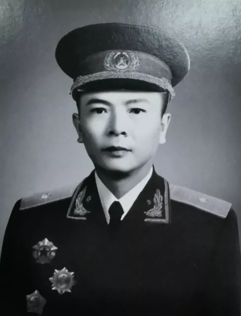 少将曾涤