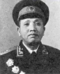 少将李信